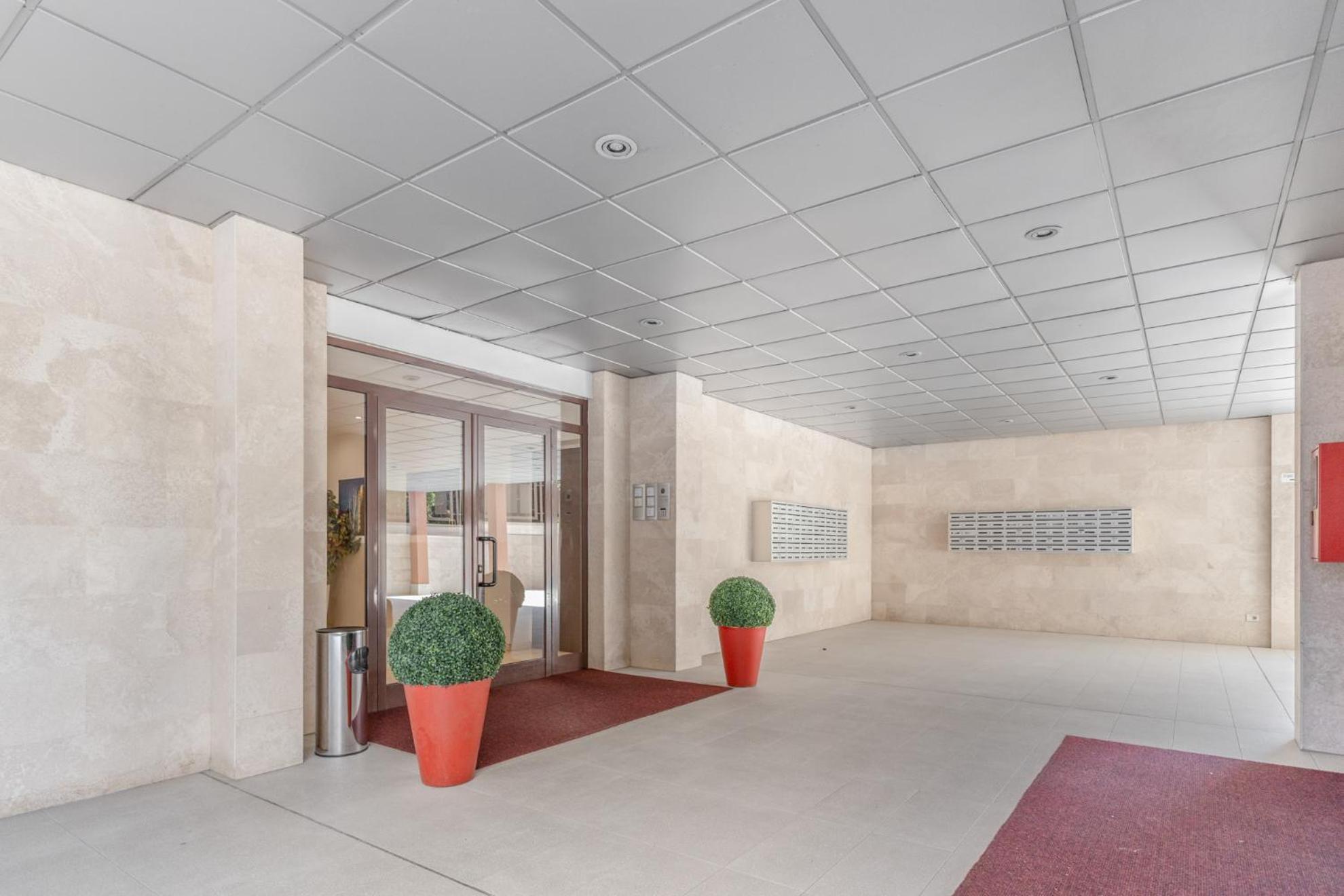 Monolocale Con Balcone Self Check In Milano Sempione Apartment Bagian luar foto