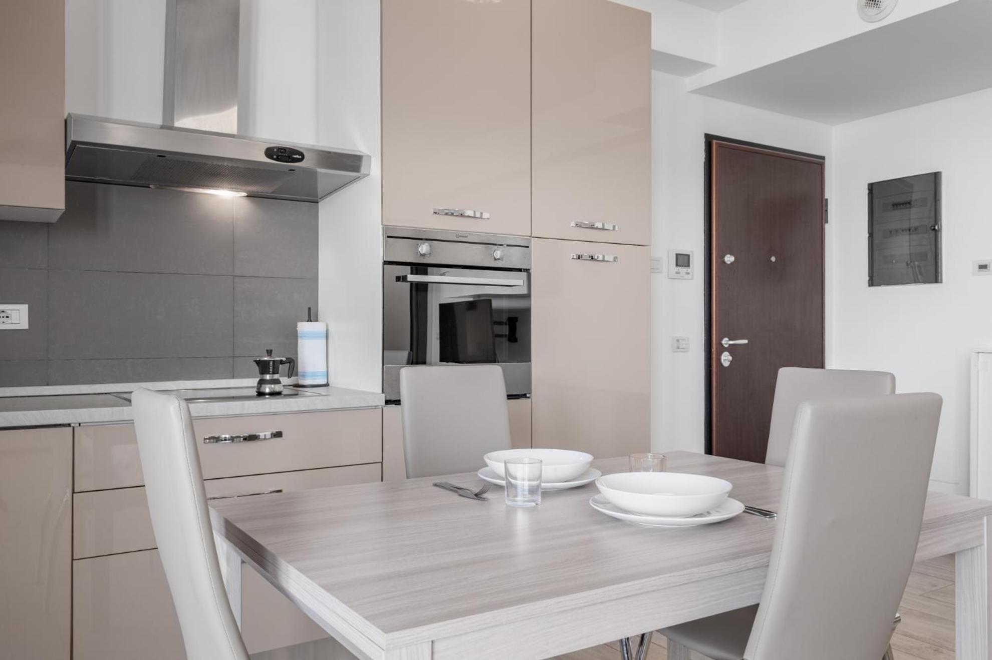 Monolocale Con Balcone Self Check In Milano Sempione Apartment Bagian luar foto